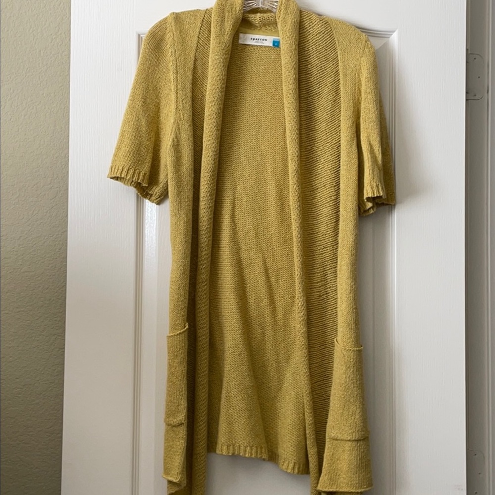 Pretty yellow feathered open front cardigan knit